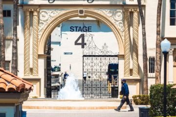 Paramount pictures studio entrance with stage 4 sign