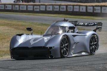 Electric Fan Car Shatters Goodwood Hill Climb Record