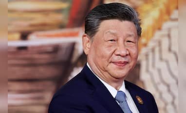 China Broadens Travel Curbs To Encompass Family of Top AI Talent
