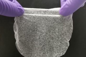 Cheap Gel Film Pulls Buckets of Drinking Water Per Day From Thin Air