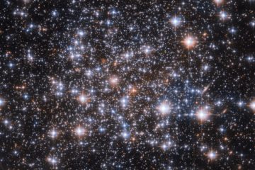Mysterious Star Cluster with Same-Generation Stars